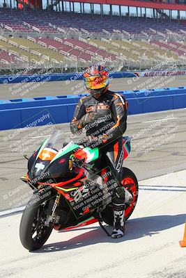 media/Aug-27-2022-Fastrack Riders (Sat) [[c588535105]]/Level 3/Grid/